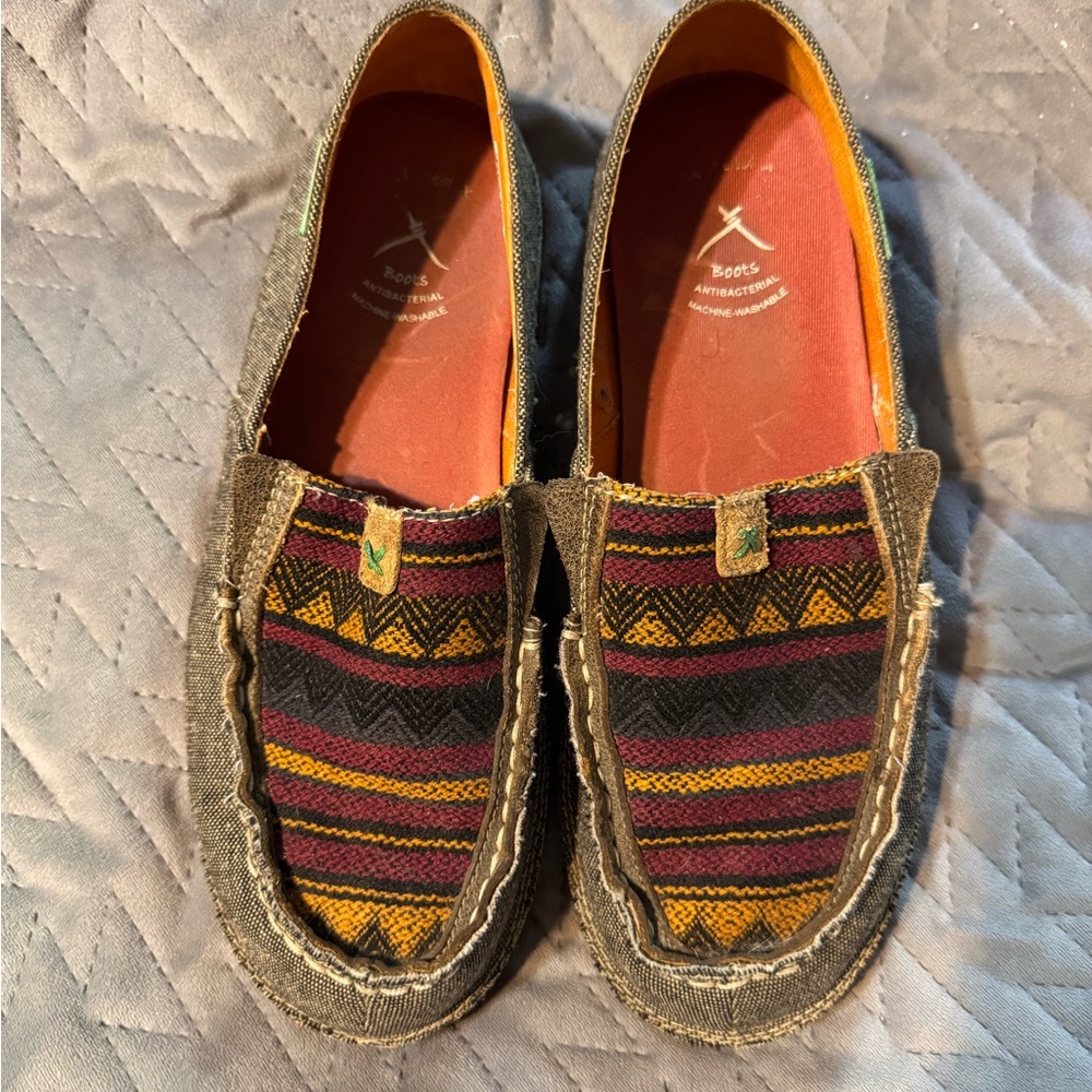 Twisted X Multicolor Patterned Flats - image 1